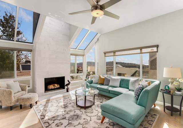 Photo of 373 Longden Ln, Solana Beach, CA 92075