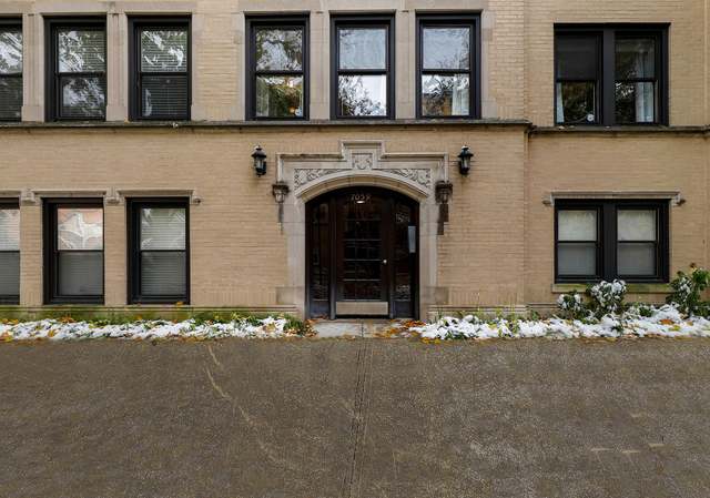 Photo of 7059 N Damen Ave Unit 1S, Chicago, IL 60645