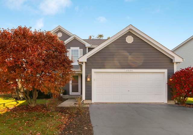 Photo of 2024 Crossing Ln, Naperville, IL 60540