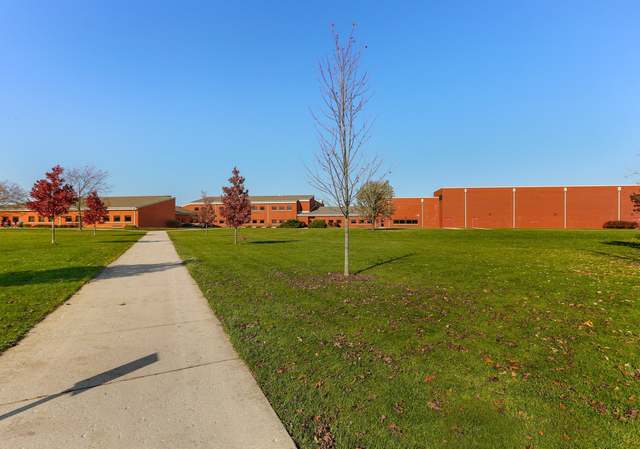 Photo of 2024 Crossing Ln, Naperville, IL 60540
