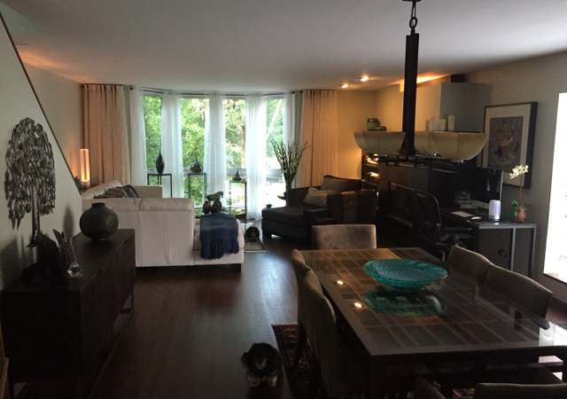 Property at 1162 W Farwell Ave, Chicago, IL 60626, 3 beds, 3 baths