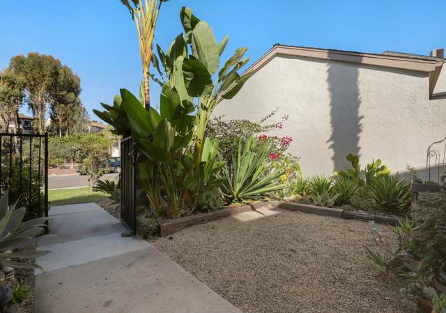 Photo of 5833 Menorca Dr, San Diego, CA 92124