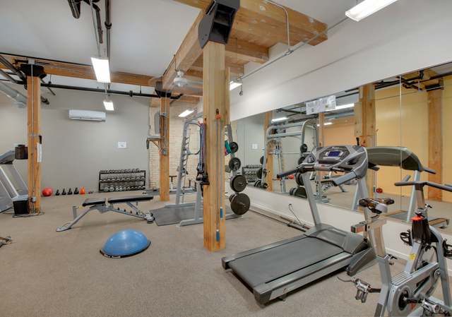 Photo of 1728 N DAMEN Ave #305, Chicago, IL 60647