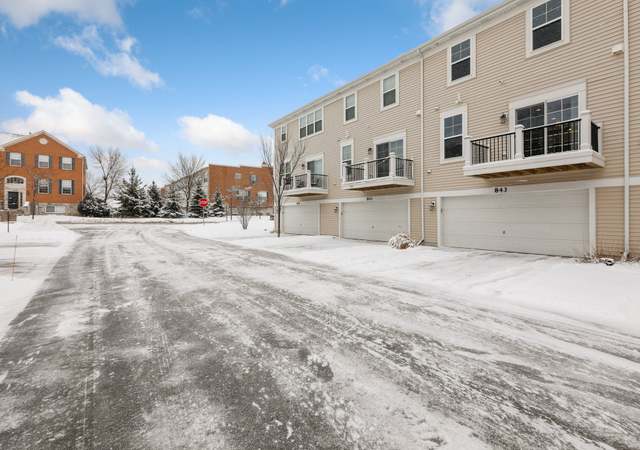 Photo of 843 Station Blvd, Aurora, IL 60504