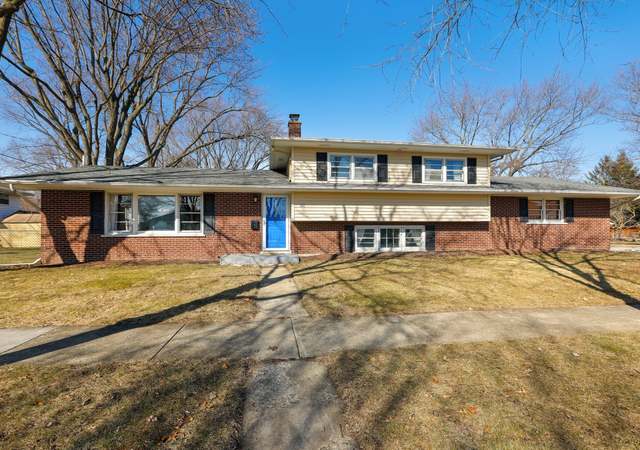 Photo of 141 Tupelo Ave, Naperville, IL 60540