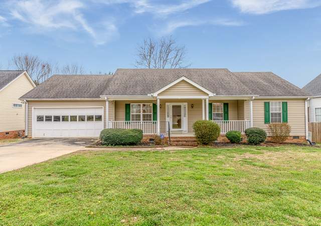Photo of 204 Oak Valley Dr, Simpsonville, SC 29681