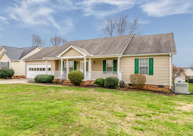 Photo of 204 Oak Valley Dr, Simpsonville, SC 29681