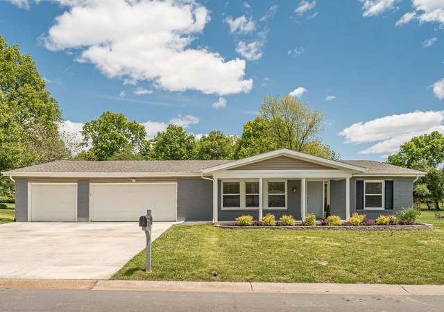 Photo of 5 Lakemont Dr, St Charles, MO 63304