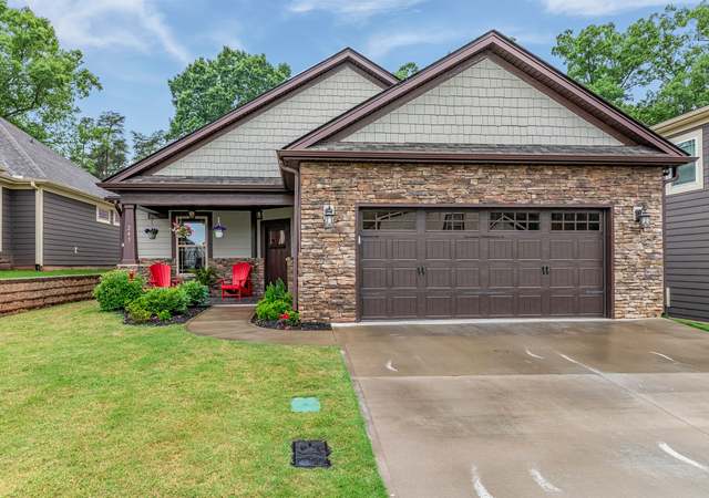 Photo of 241 Henrydale Dr, Easley, SC 29642-5900