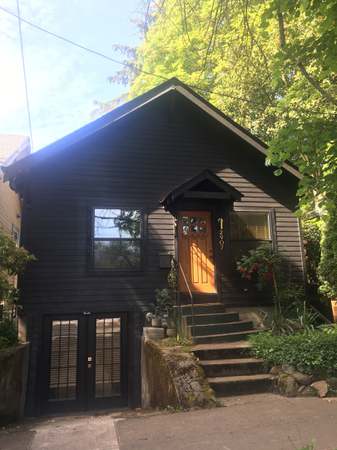 Photo of 2907 NE Couch St, Portland, OR 97232