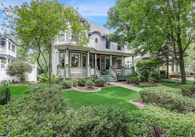 Photo of 710 N Ellsworth St, Naperville, IL 60563