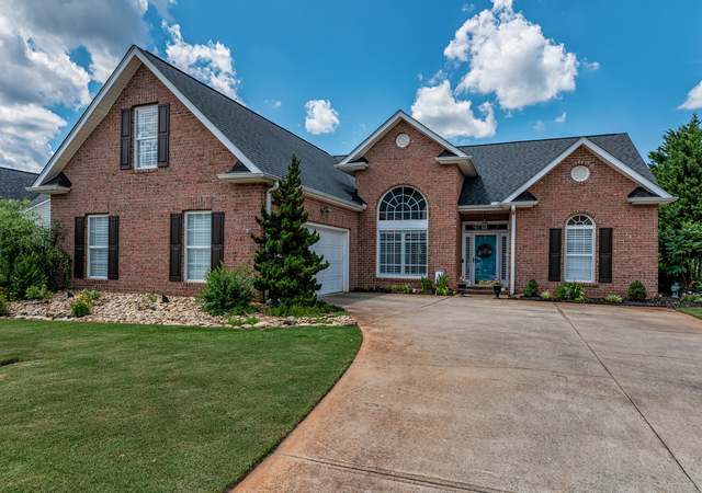 Photo of 205 Meadow Lake Trl, Greer, SC 29650