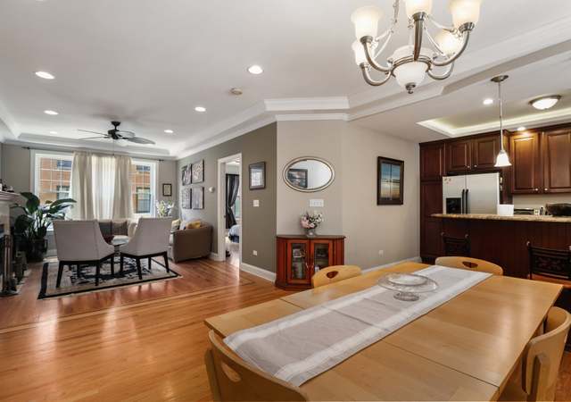 Photo of 1110 W Pratt Blvd Unit 1N, Chicago, IL 60626