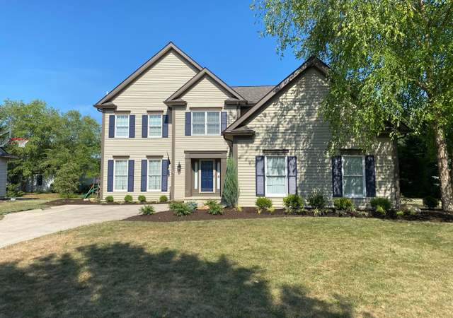 Photo of 8683 Forest View Dr, Olmsted Falls, OH 44138