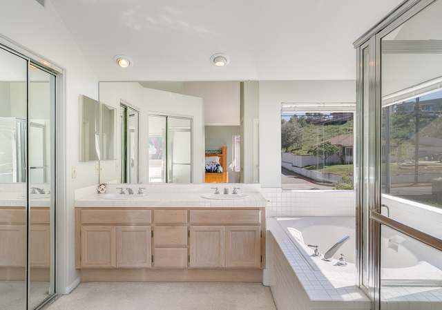 Photo of 216 Richmond Park, Chula Vista, CA 91910