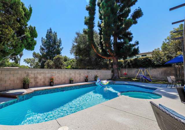 Photo of 5708 Chimineas Ave, Tarzana, CA 91356