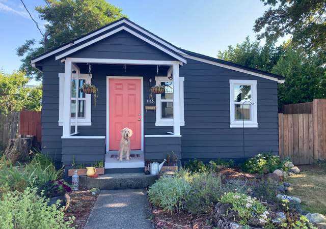 Photo of 1115 11th St, Anacortes, WA 98221