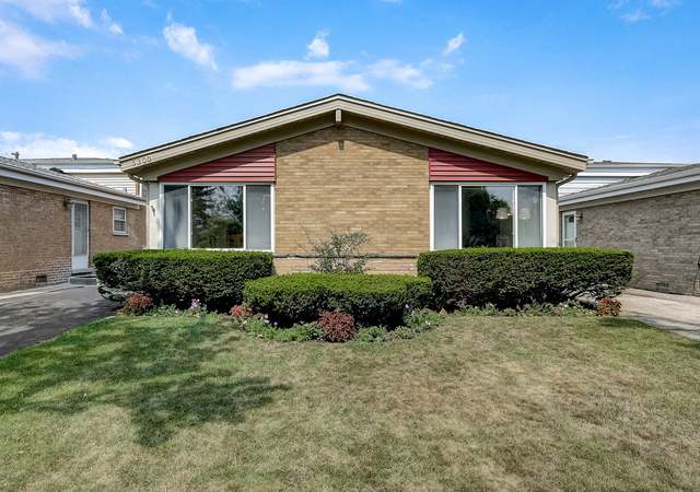 Photo of 5300 W Sherwin Ave, Skokie, IL 60077