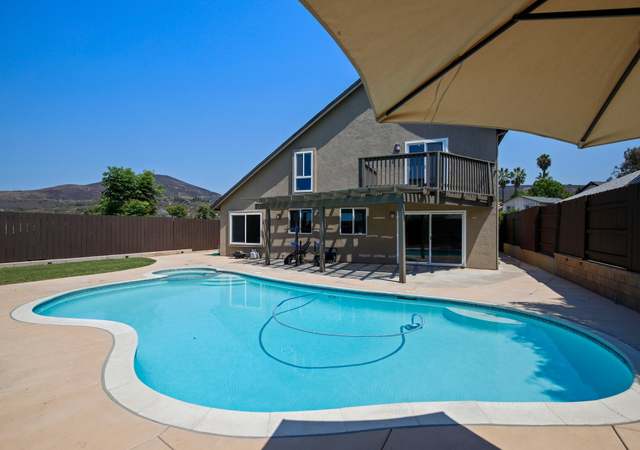 Photo of 13770 Tres Vista Ct, San Diego, CA 92129