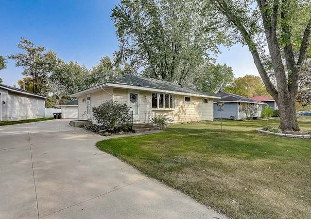 Photo of 11421 Gladiola St NW, Coon Rapids, MN 55433