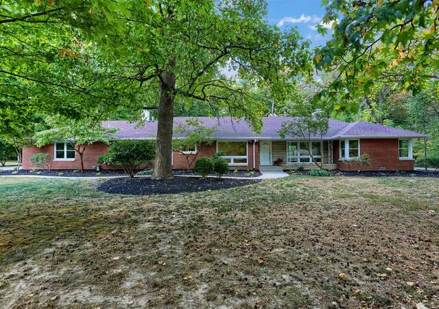 Photo of 30 Highland Manor Ct N, Indianapolis, IN 46228