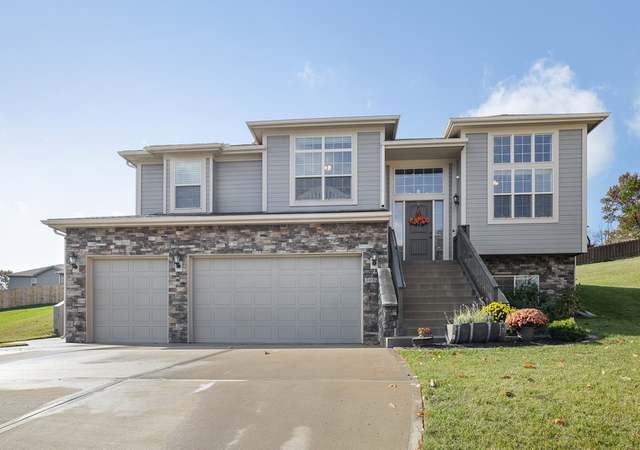 Photo of 5052 NW Timberline Dr, Riverside, MO 64155