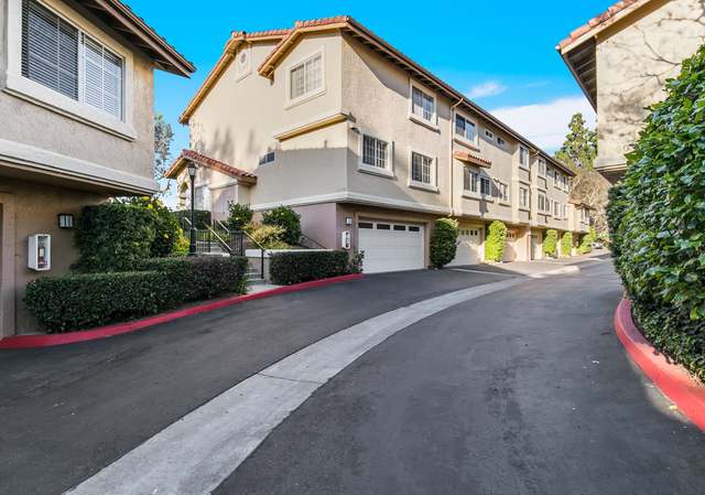 Photo of 4070 Porte De Palmas #16, San Diego, CA 92122