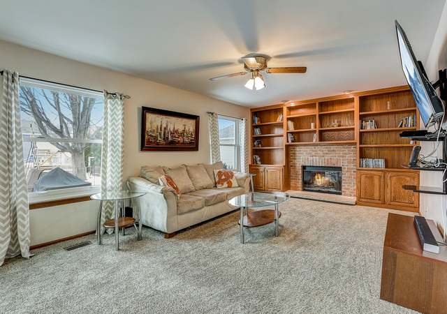 Photo of 112 Seton Creek Dr, Oswego, IL 60543