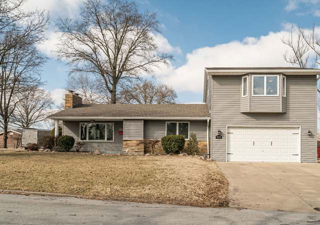Photo of 901 Blackberry Dr, St Charles, MO 63301