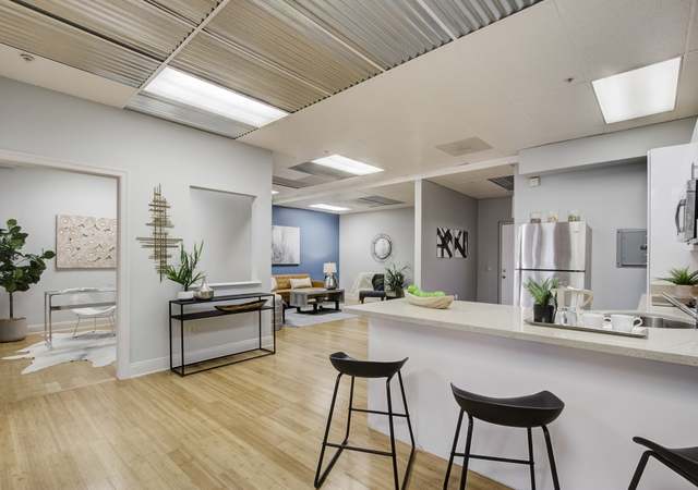 Photo of 850 W Grand Ave Unit B, Oakland, CA 94607