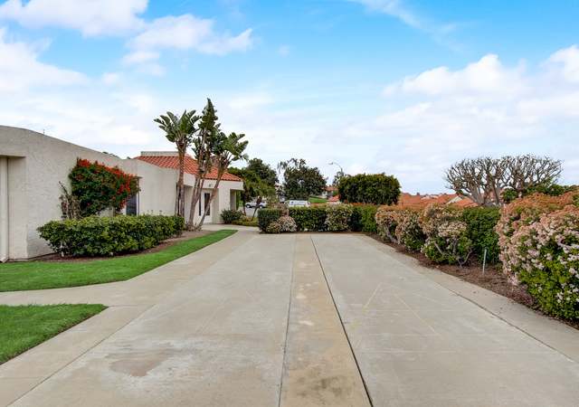 Photo of 901 Caminito Madrigal Unit B, Carlsbad, CA 92011