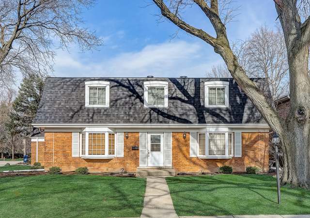 Photo of 6782 N Lexington Ln, Niles, IL 60714
