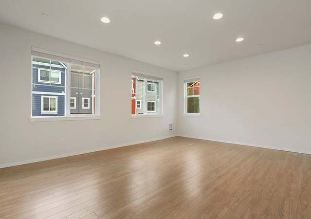 Photo of 21315 48th Ave W Unit D1, Mountlake Terrace, WA 98043