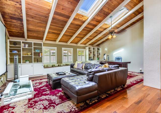 Photo of 7143 Makaa St, Honolulu, HI 96825