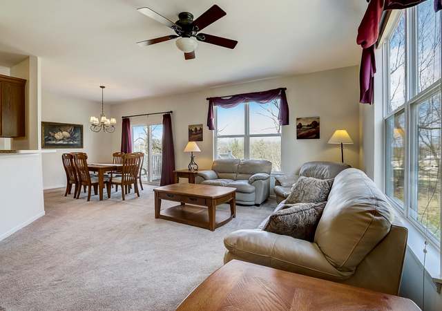 Photo of 231 Ridge Rd, North Aurora, IL 60542