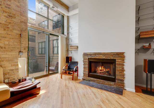 Photo of 601 Linden Pl #113, Evanston, IL 60202