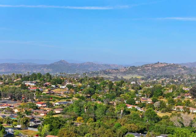Photo of 2074 Amparo Ct, Escondido, CA 92025