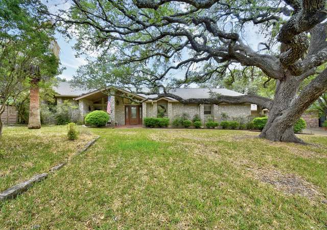 Photo of 10930 Hollow Rdg, Helotes, TX 78023-4255