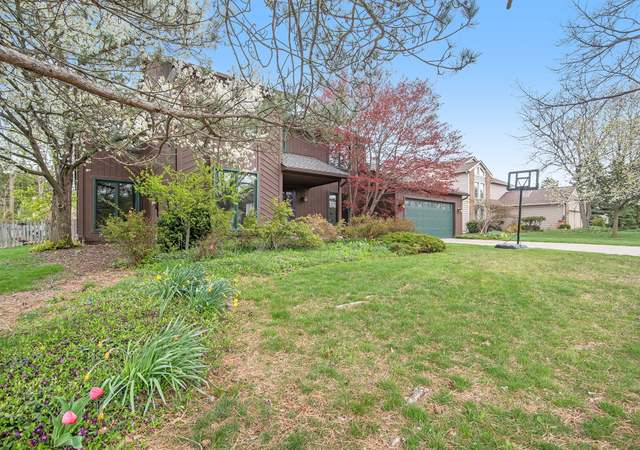 Photo of 2115 Crestland Dr, Ann Arbor, MI 48104