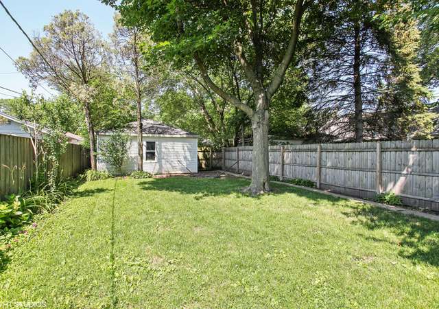 Photo of 1228 Dewey Ave, Evanston, IL 60202