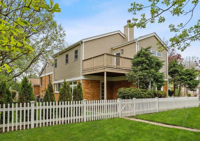Photo of 8701 Hamlin Ave, Skokie, IL 60076