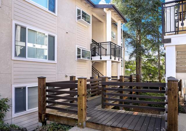 Photo of 701 136th Pl NE Unit B6, Bellevue, WA 98005