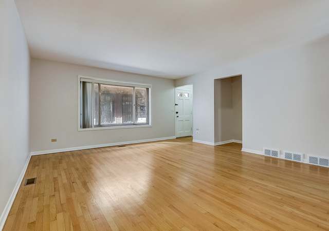 Photo of 7505 N Sheridan Rd Unit C, Chicago, IL 60626