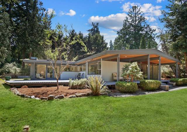 Photo of 7282 W Mercer Way, Mercer Island, WA 98040