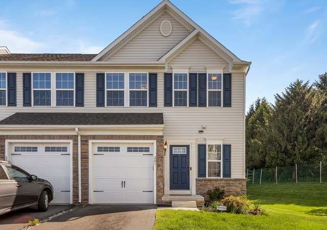 Photo of 201 Cricket Dr, Malvern, PA 19355