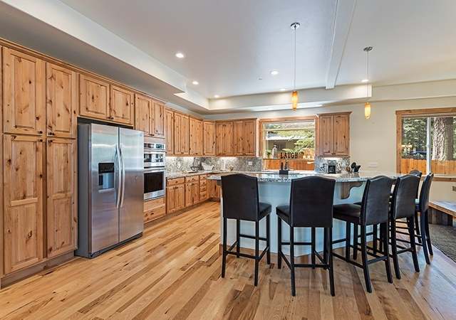 Photo of 831 Patricia Ln, South Lake Tahoe, CA 96150