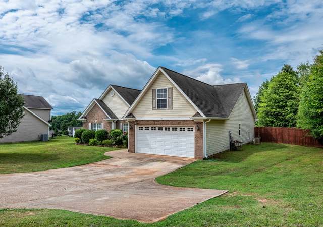 Photo of 242 Gibbs Rd, Wellford, SC 29385-9054