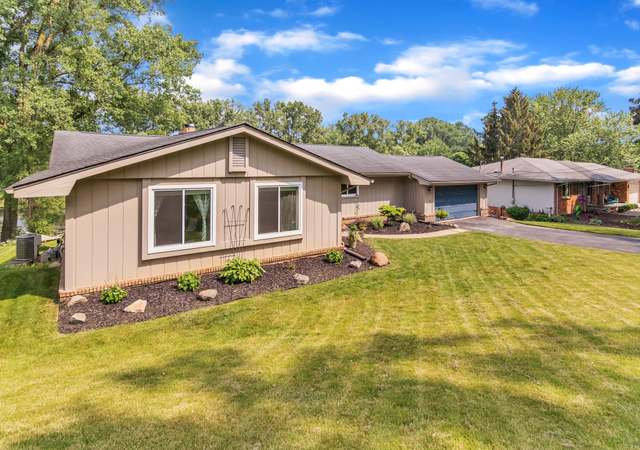 Photo of 3019 Moraine Dr, Brighton, MI 48114