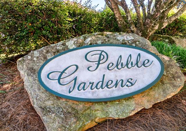 Photo of 1 Rock Garden Ln, Greenville, SC 29609-6901