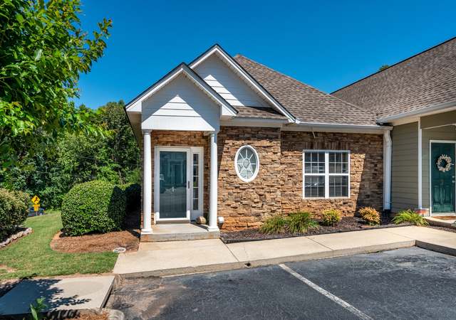 Photo of 1 Rock Garden Ln, Greenville, SC 29609-6901